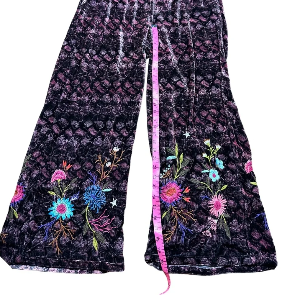 JOHNNY WAS: NWT Ulla Floral-Embroidered Velvet Pants -Size XL - Picture 8 of 15
